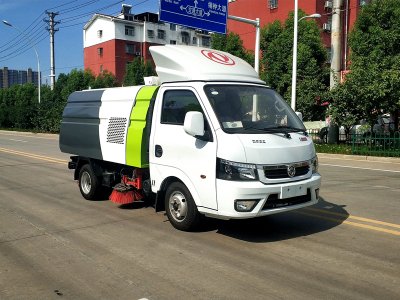 東風(fēng)途逸掃路車國VI藍(lán)牌汽油機